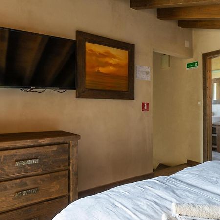 Villa Castagna Near The Sea With Private Pool And Sauna Premantura Exterior foto